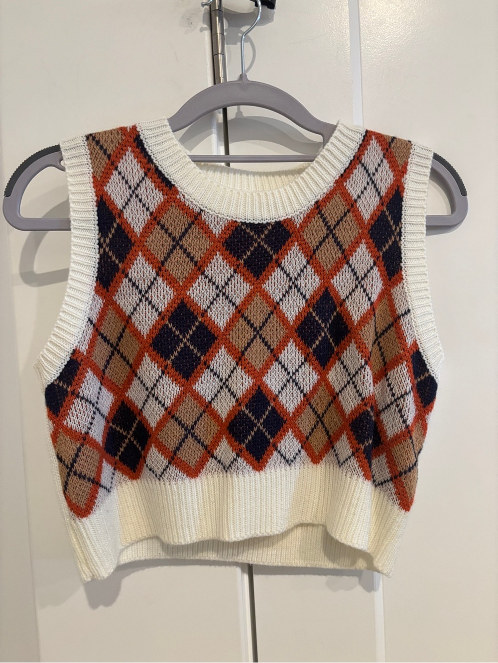 Better Be Argyle Knit Cropped Sweater Vest. Size L